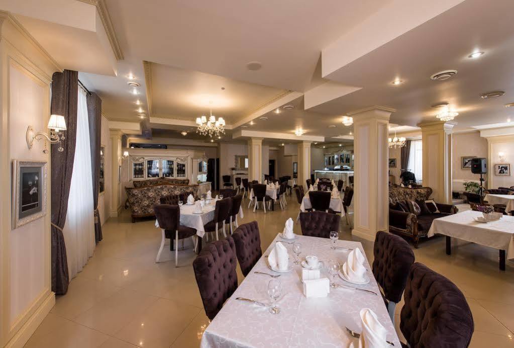 Premium Hotel Czernowitz Exterior foto